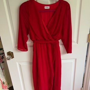 Red dress for every occasion v neck and tie